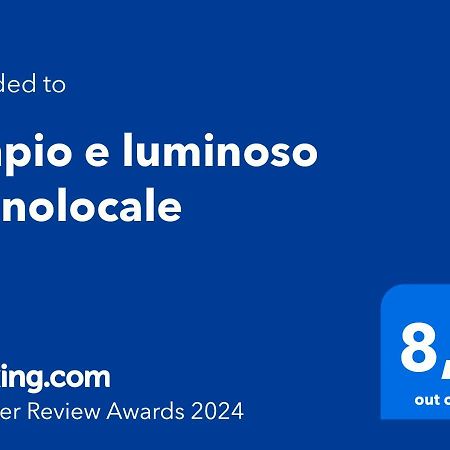 شقة Ampio E Luminoso Monolocale بيرودجا المظهر الخارجي الصورة